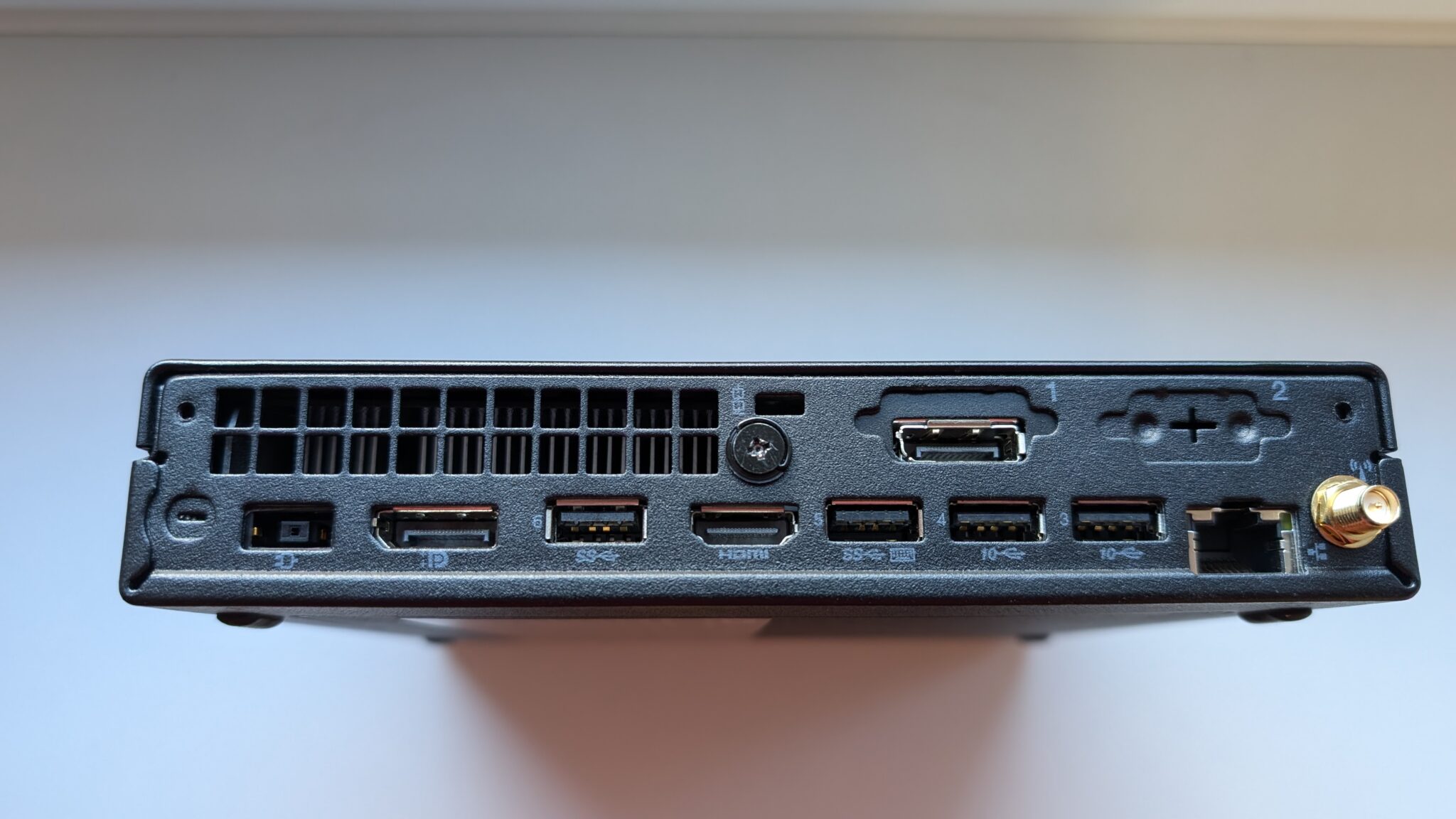 Lenovo ThinkCentre M70q Tiny G2 Lenovo ThinkCentre M70q Tiny G2